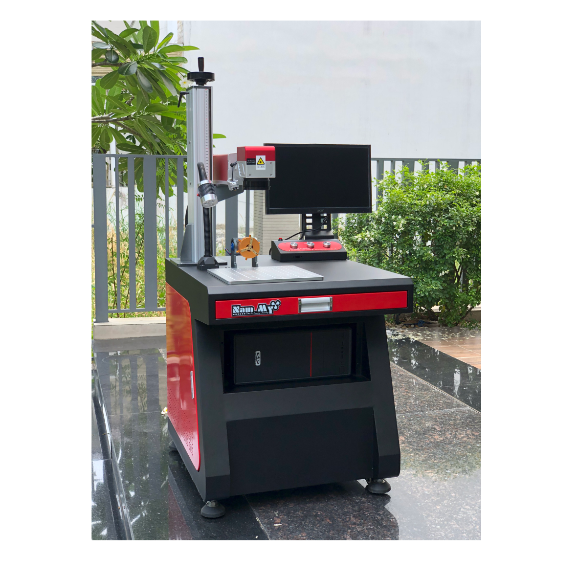 MÁY KHẮC LASER KIM LOẠI – LASER FIBER